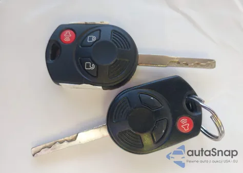 2014 Ford Escape Se z USA, uszkodzony, nr VIN 1FMCU0GXXEUD81355